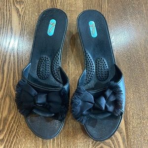 Cute bow sandals 🎀